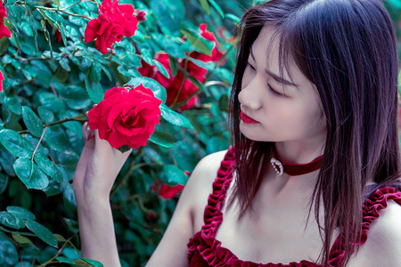 湘巴藏戏的希望，跟着小小的身影往前奔！